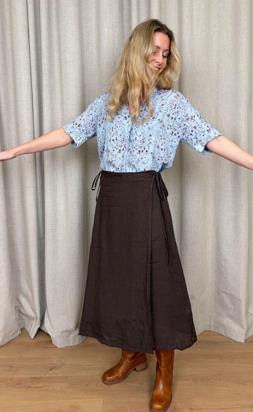 Black Colour Bluse - Melina SS Linen - Floral