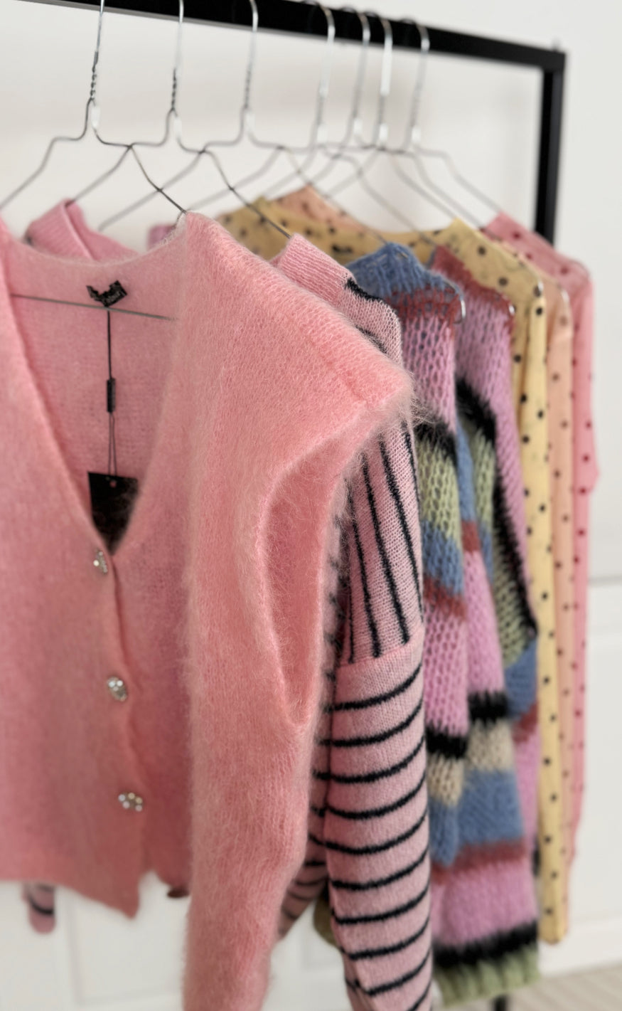 Black Colour Strik - Frey - Soft Candy