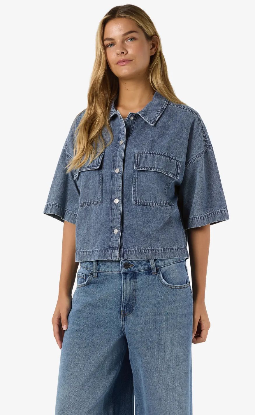 Noisy May Bluse - Menza Crop - Medium Blue Denim