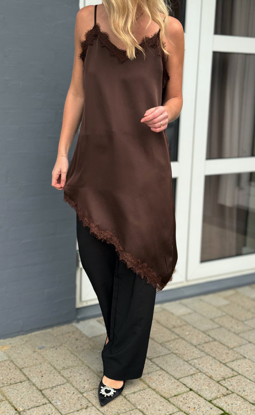 Say INA Copenhagen Kjole - Lavi Lace - Dark Brown Satin