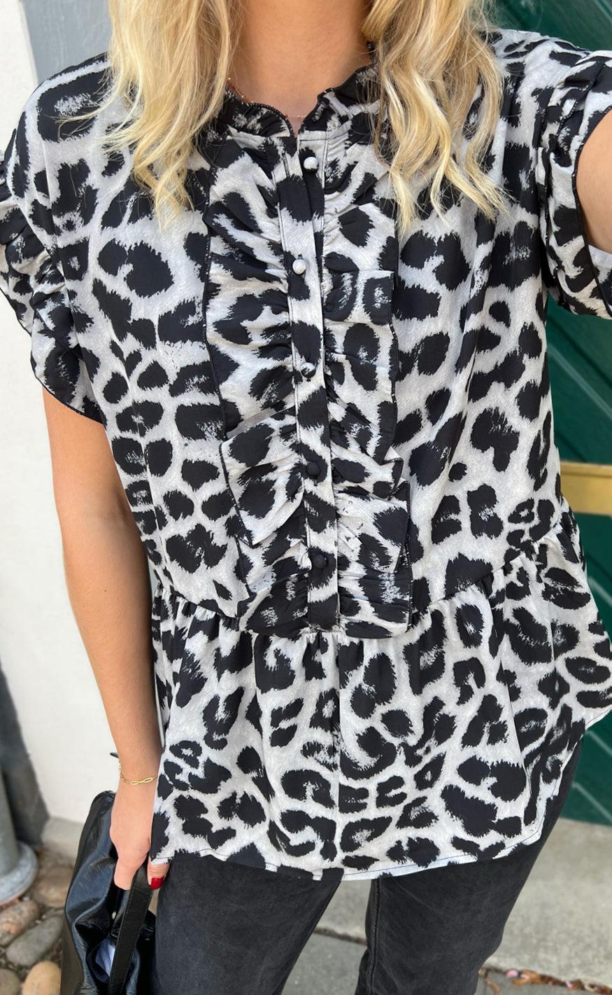 Say INA Copenhagen Top - Freya - Grey Leopard