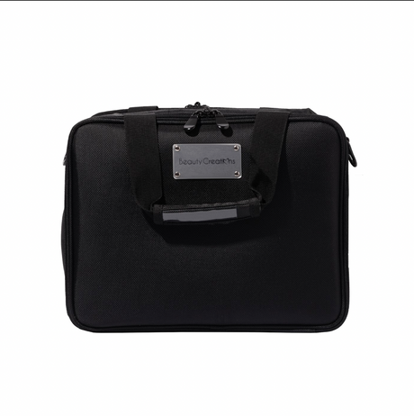 BEAUTY CREATIONS  - ESTUCHE DE VIAJE CON ASA