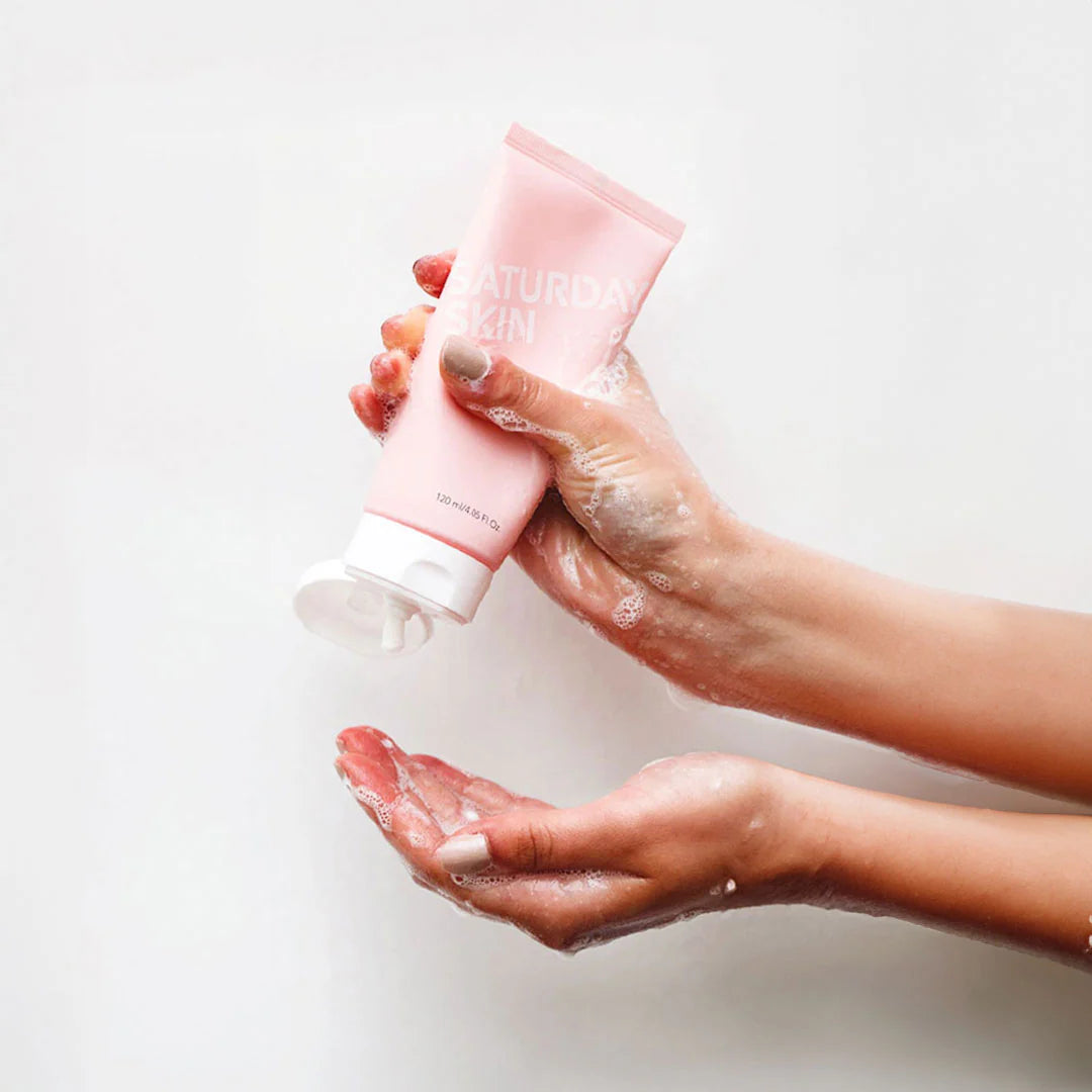 SATURDAY SKIN-APPLE+ PEACH- GENTLE CLEANSER -(1 PC)